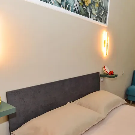 Stella Mia Luxury Rooms-2